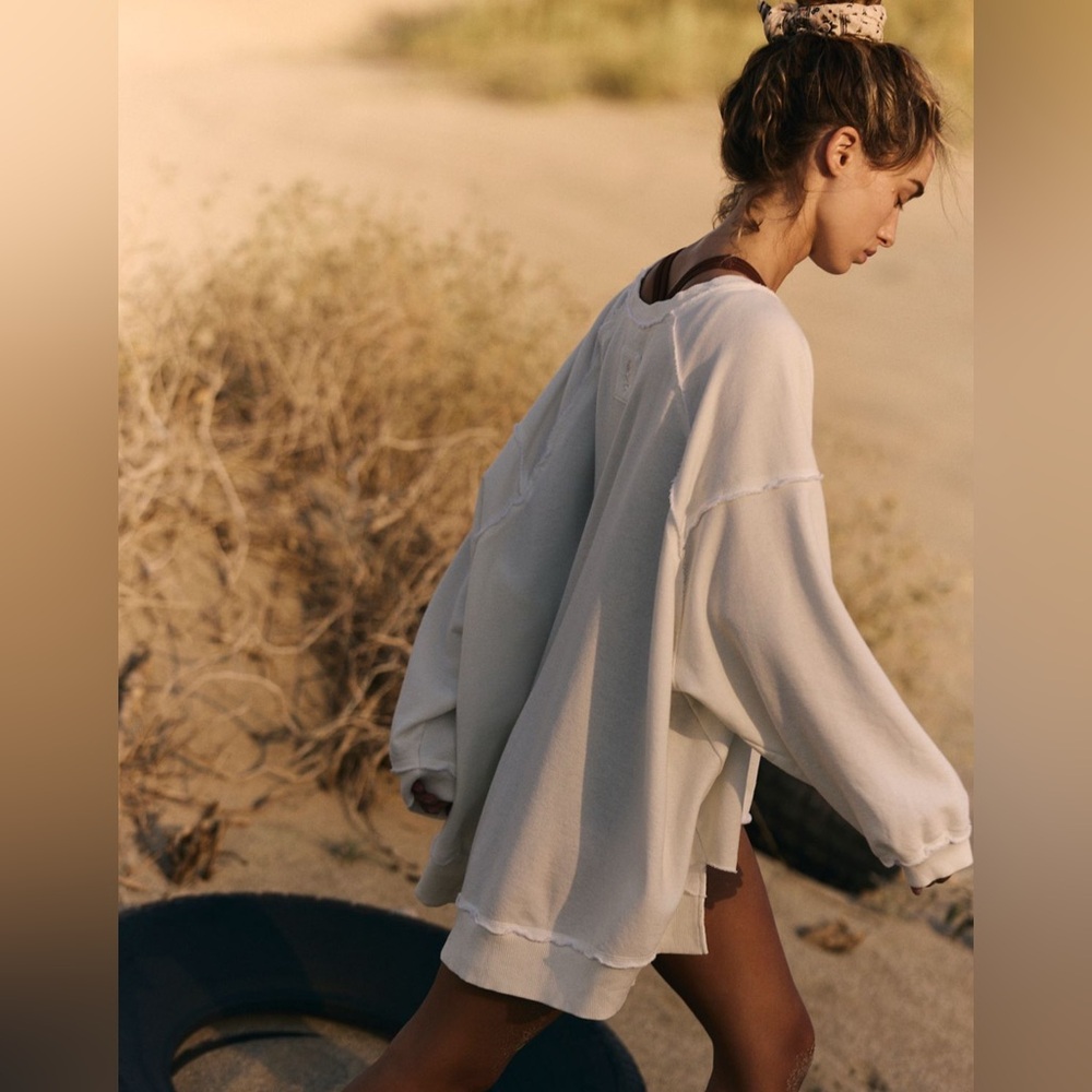 One to Beat Pullover